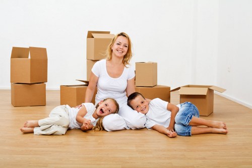 Local Finchley home move with careful unloading at a new property